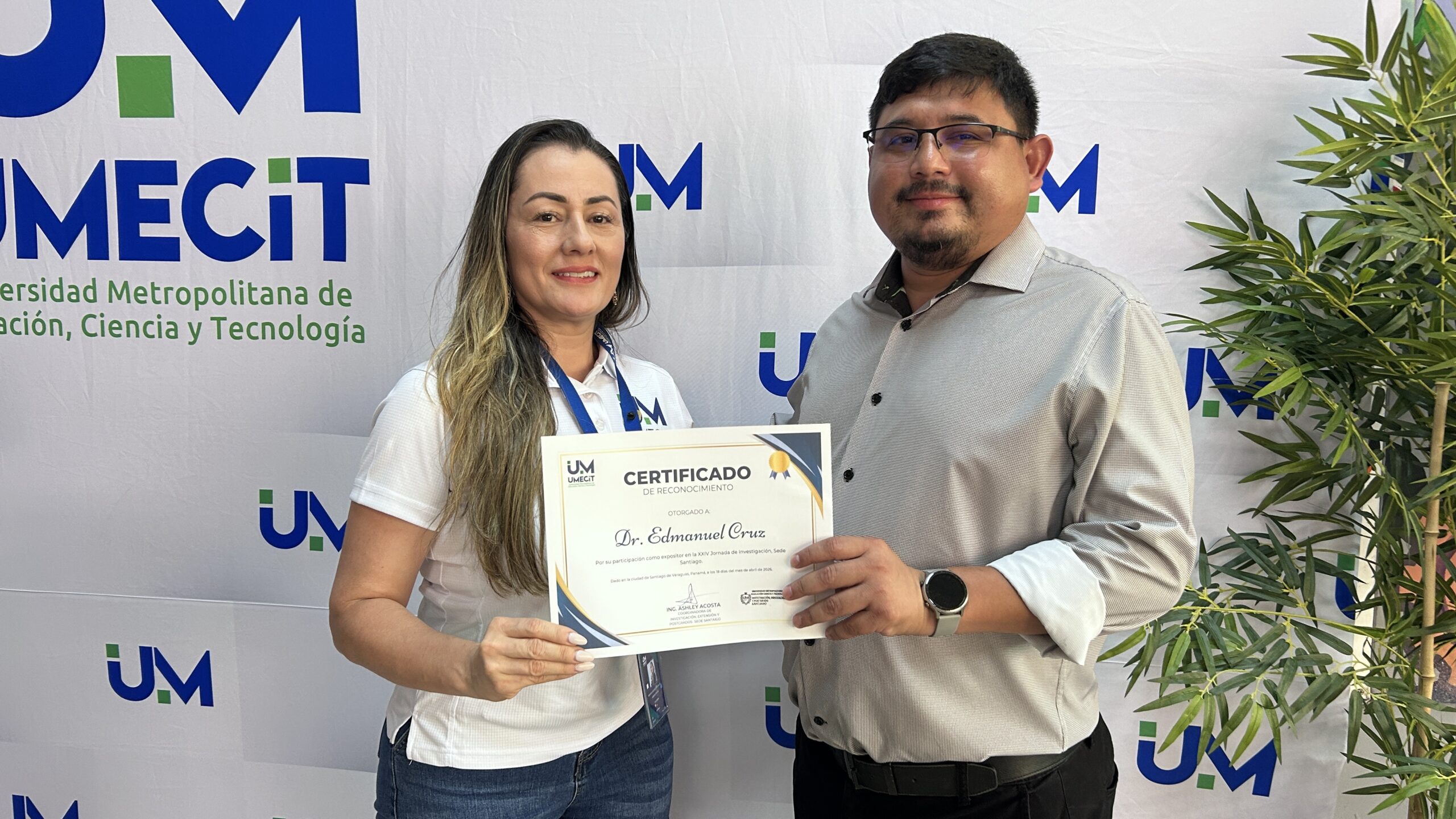 Sede Santiago celebra la XXIII Jornada de Investigación con amplia participación estudiantil