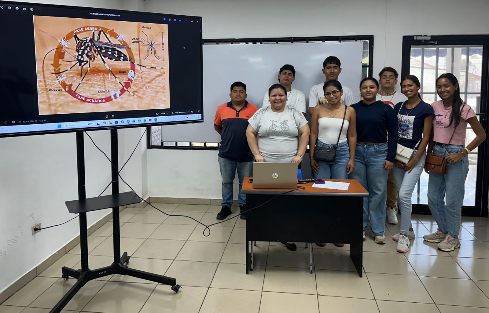Investigación sobre el control del mosquito Aedes aegypti avanza con capacitación a estudiantes en La Arena