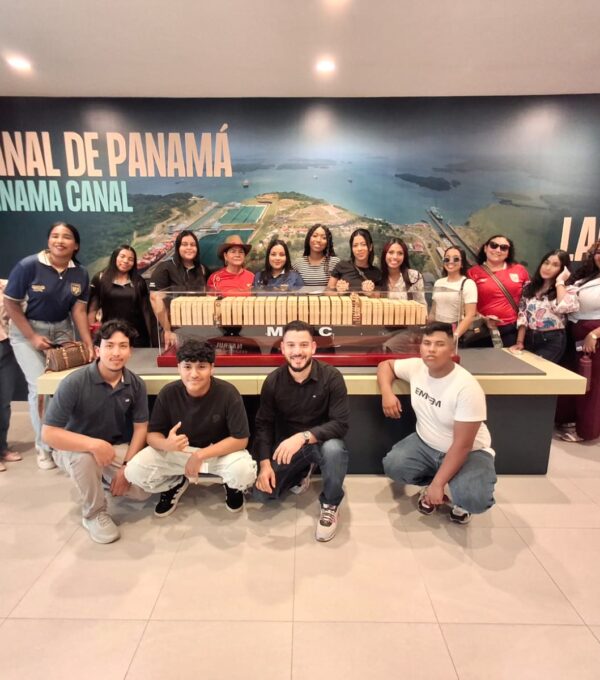 Gira académica al Canal de Panamá fortalece el aprendizaje en administración y gestión organizacional