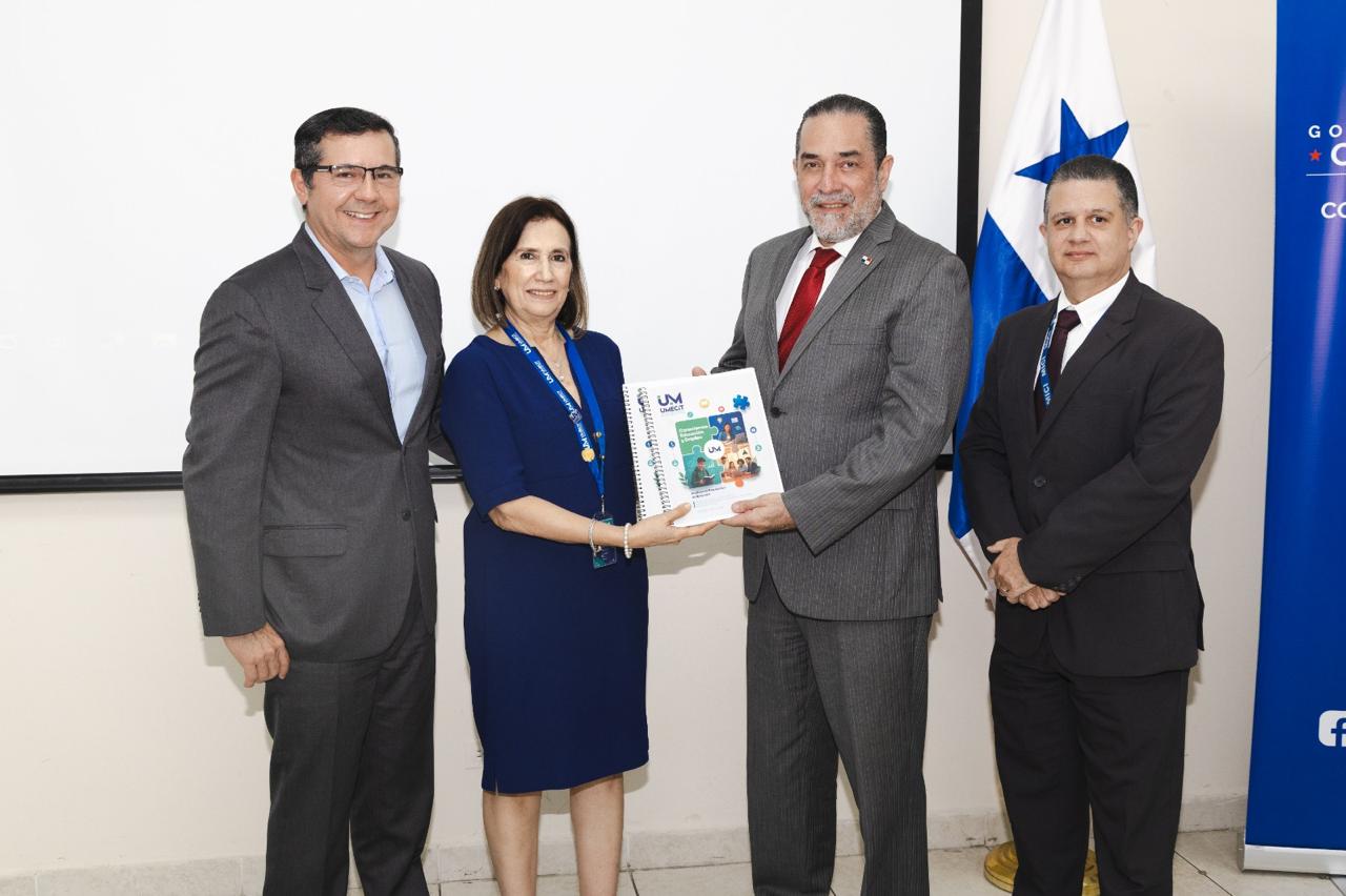 UMECIT entrega al MICI el informe “Conectemos Educación y Empleo 2026” para fortalecer la vinculación entre academia y sector productivo