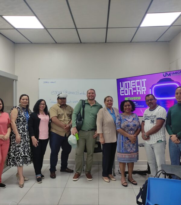 UMECIT capacita a docentes de todas sus carreras en el uso educativo