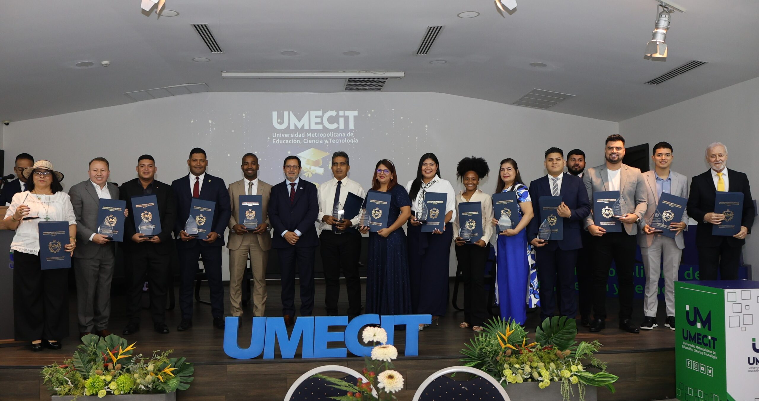 UMECIT celebra el Encuentro Bianual de Graduados y entrega el Premio VESTIGIUM 2026