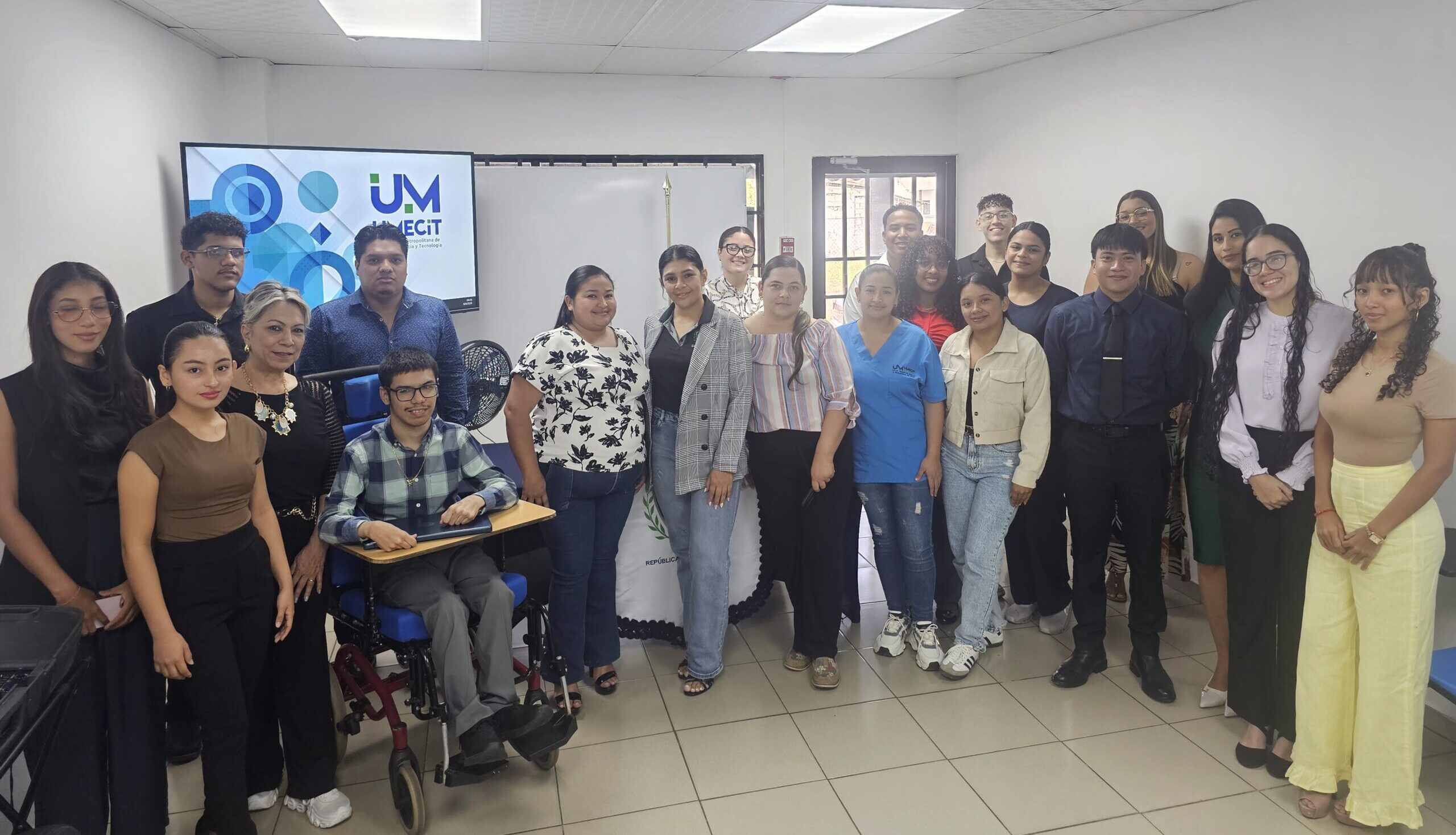 Sede Chitré celebra la XXV Jornada Estudiantil de Investigación