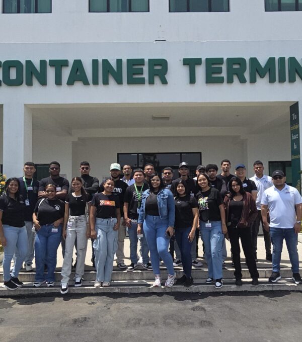 Práctica de campo académica fortalece la formación de estudiantes en el sector marítimo-portuario
