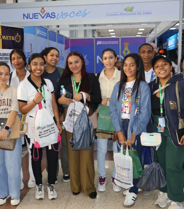 Estudiantes de UMECIT participaron en la Feria Internacional del Libro