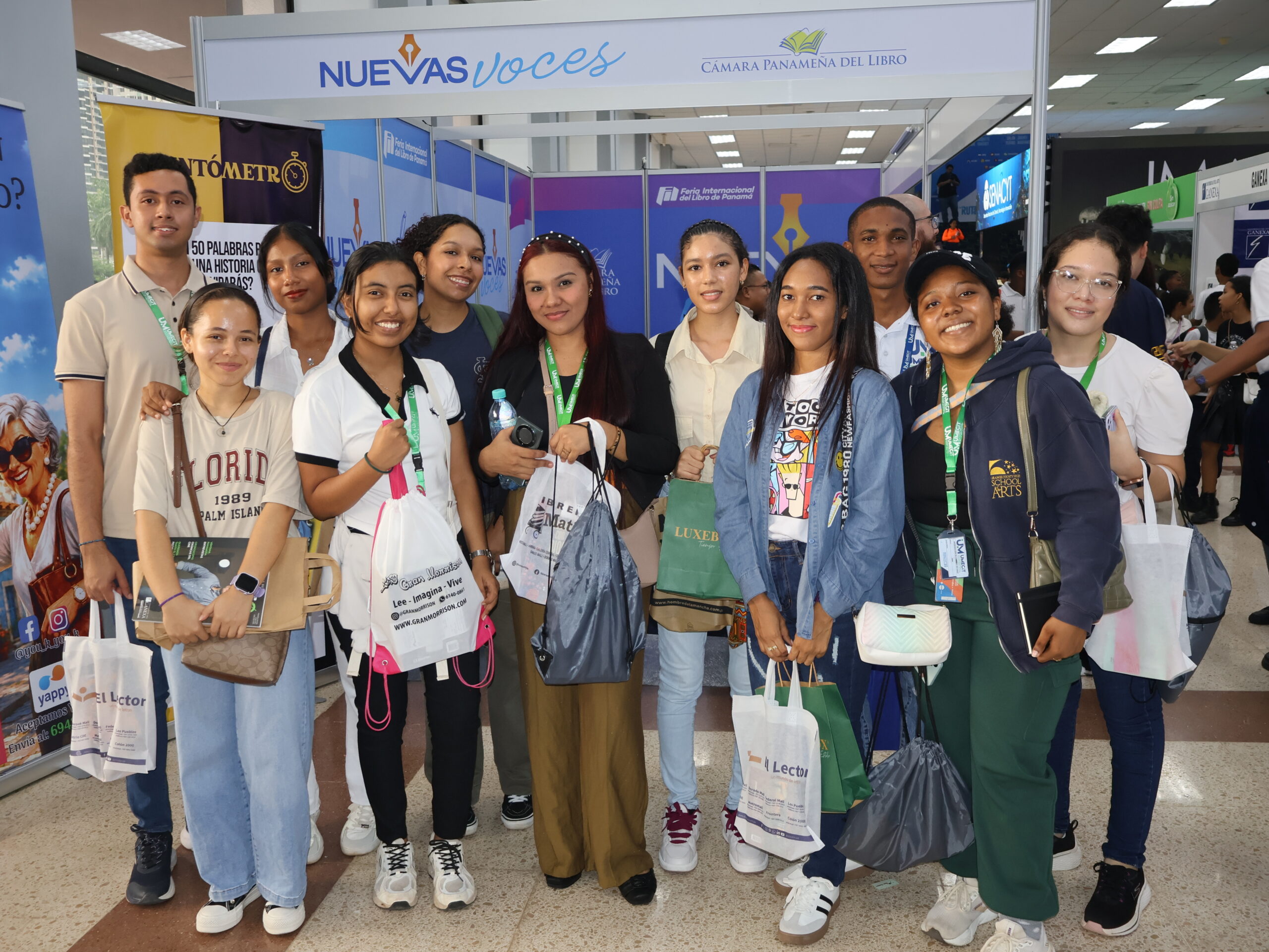 Estudiantes de UMECIT participaron en la Feria Internacional del Libro