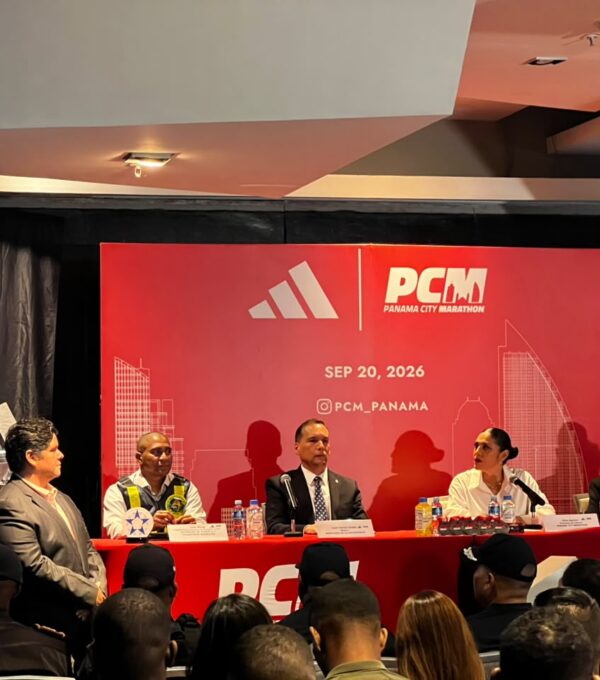 UMECIT dice presente en la Conferencia de Prensa de la Panamá City Marathon 2026