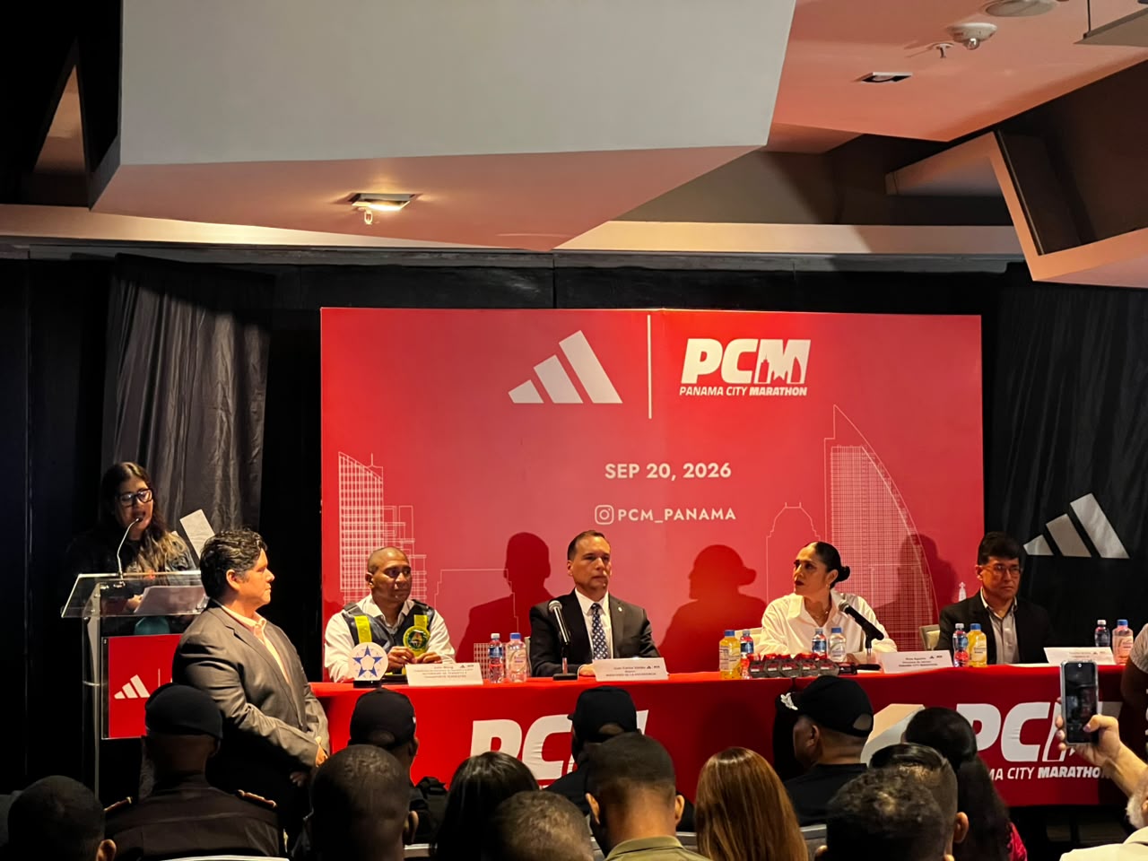 UMECIT dice presente en la Conferencia de Prensa de la Panamá City Marathon 2026