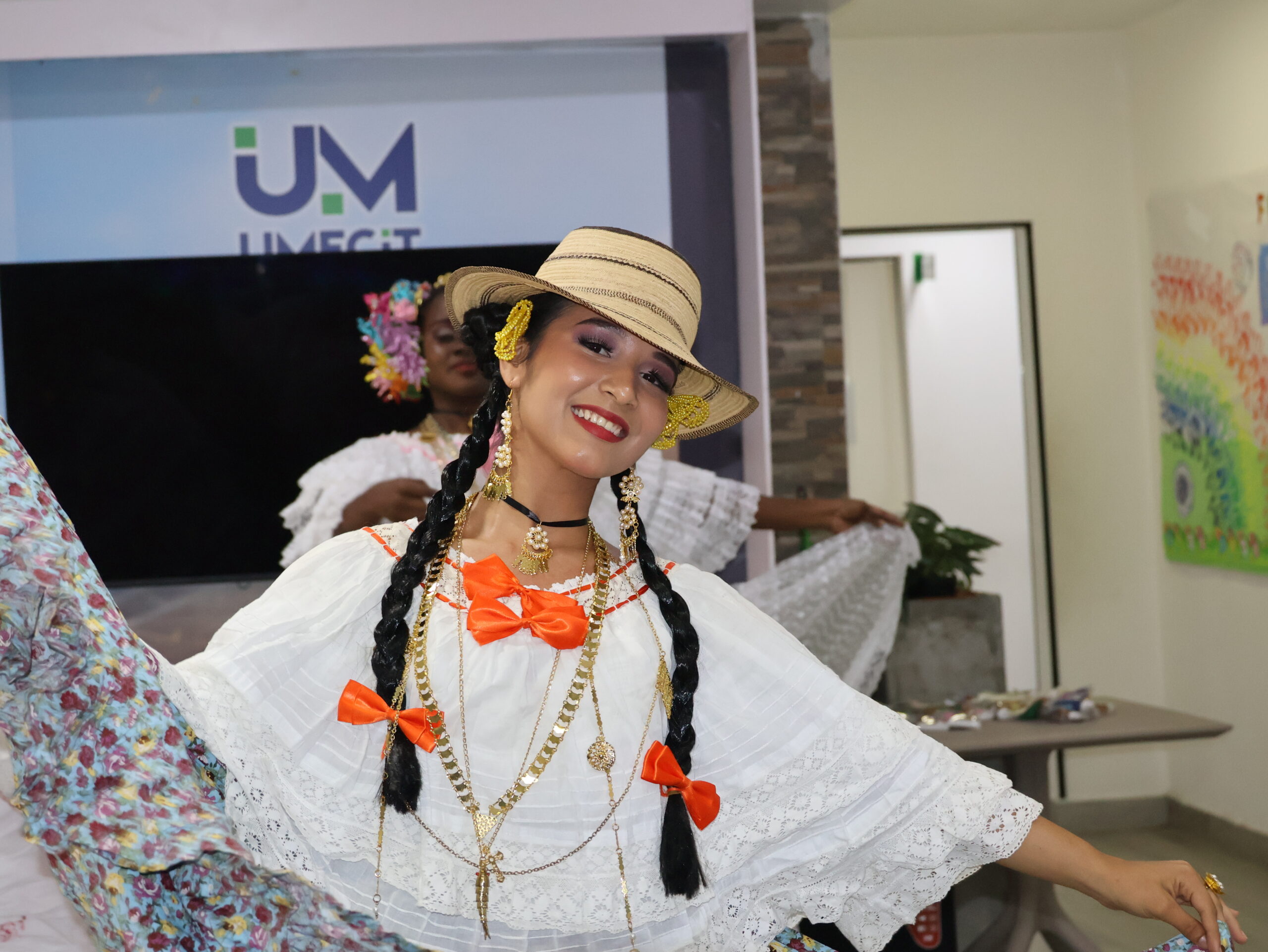 UMECIT celebra el Día del Folclor con una jornada de tradición y encuentro cultural