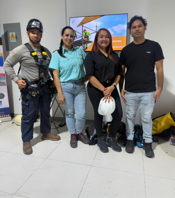 Estudiantes fortalecen sus competencias técnicas junto a SHEEQ Consulting, S.A.