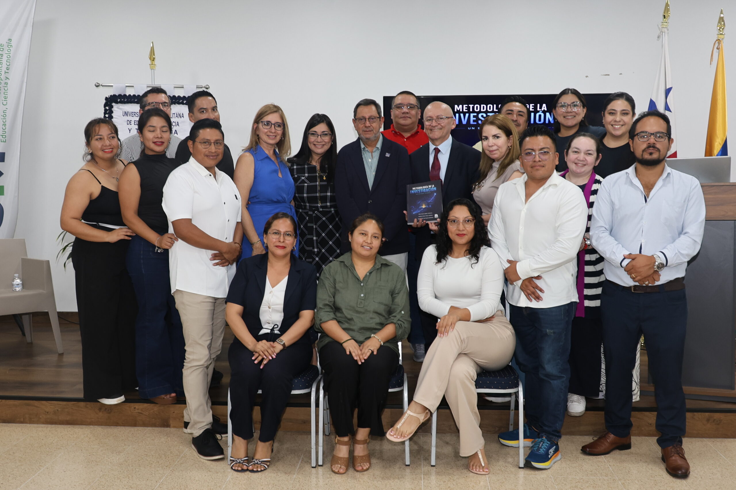 Doctorandos ecuatorianos fortalecen su formación científica durante movilidad académica internacional en Panamá